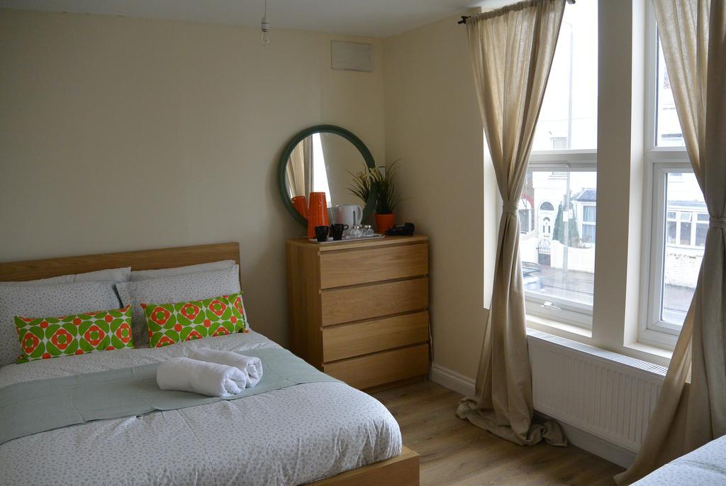 Kings Cross Guesthouse Лондон Стая снимка
