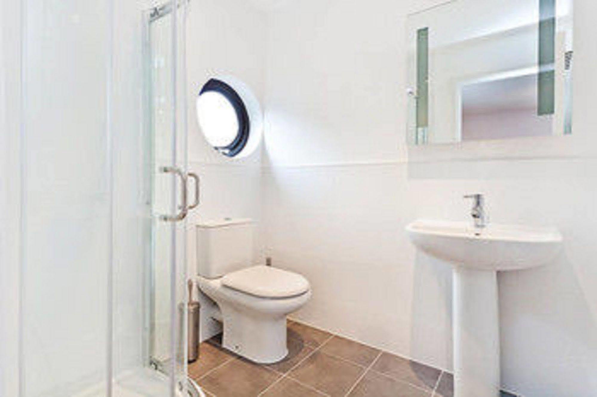 Kings Cross Guesthouse Лондон Екстериор снимка